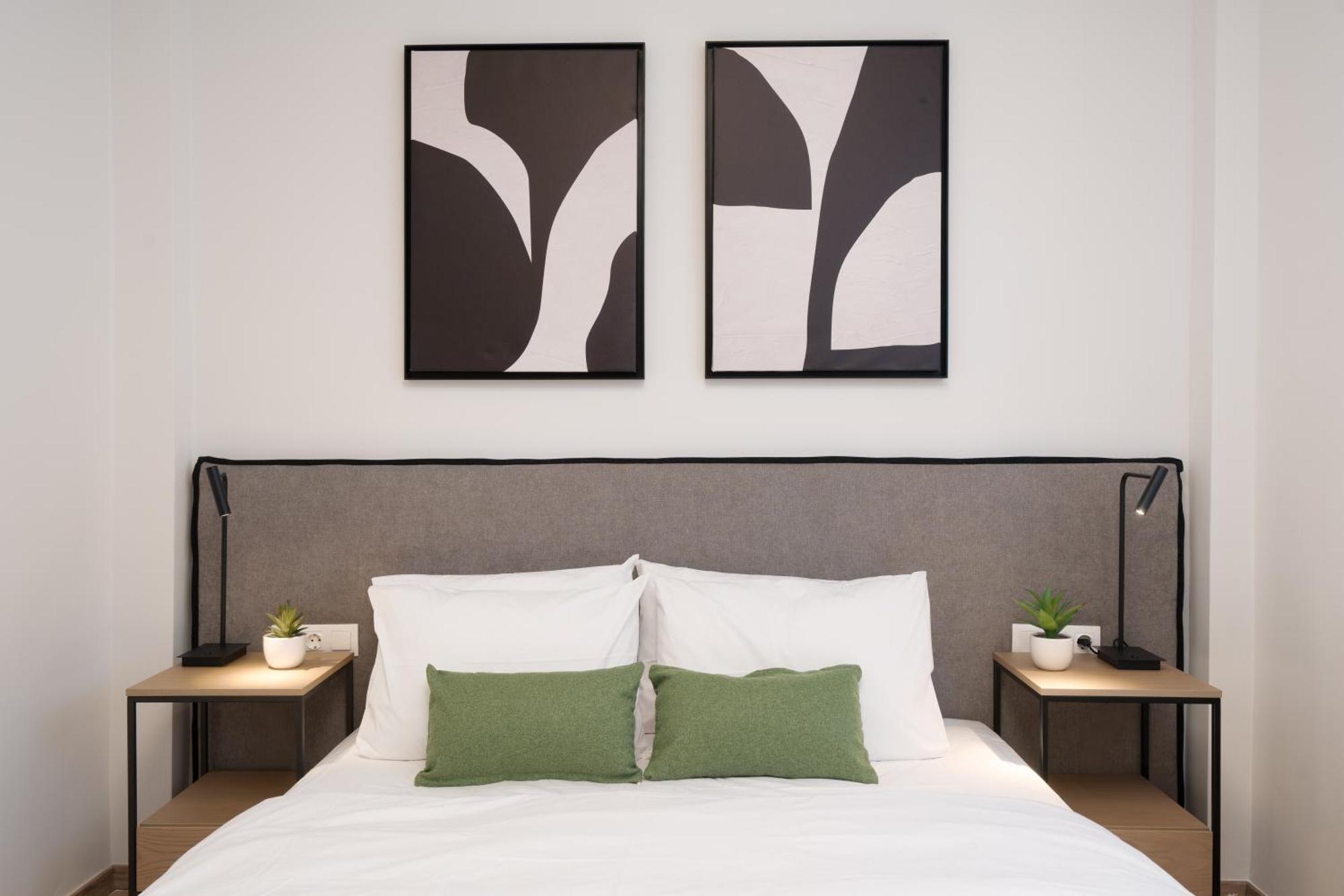 Luxury Apartment Next To The National Museum Atenas Exterior foto
