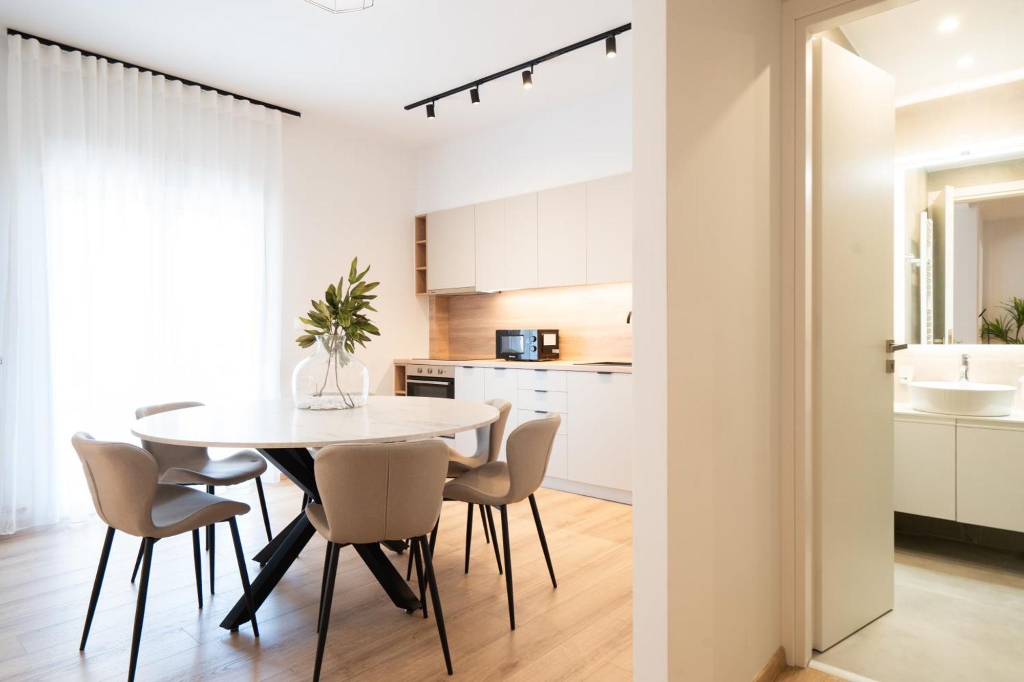 Luxury Apartment Next To The National Museum Atenas Exterior foto