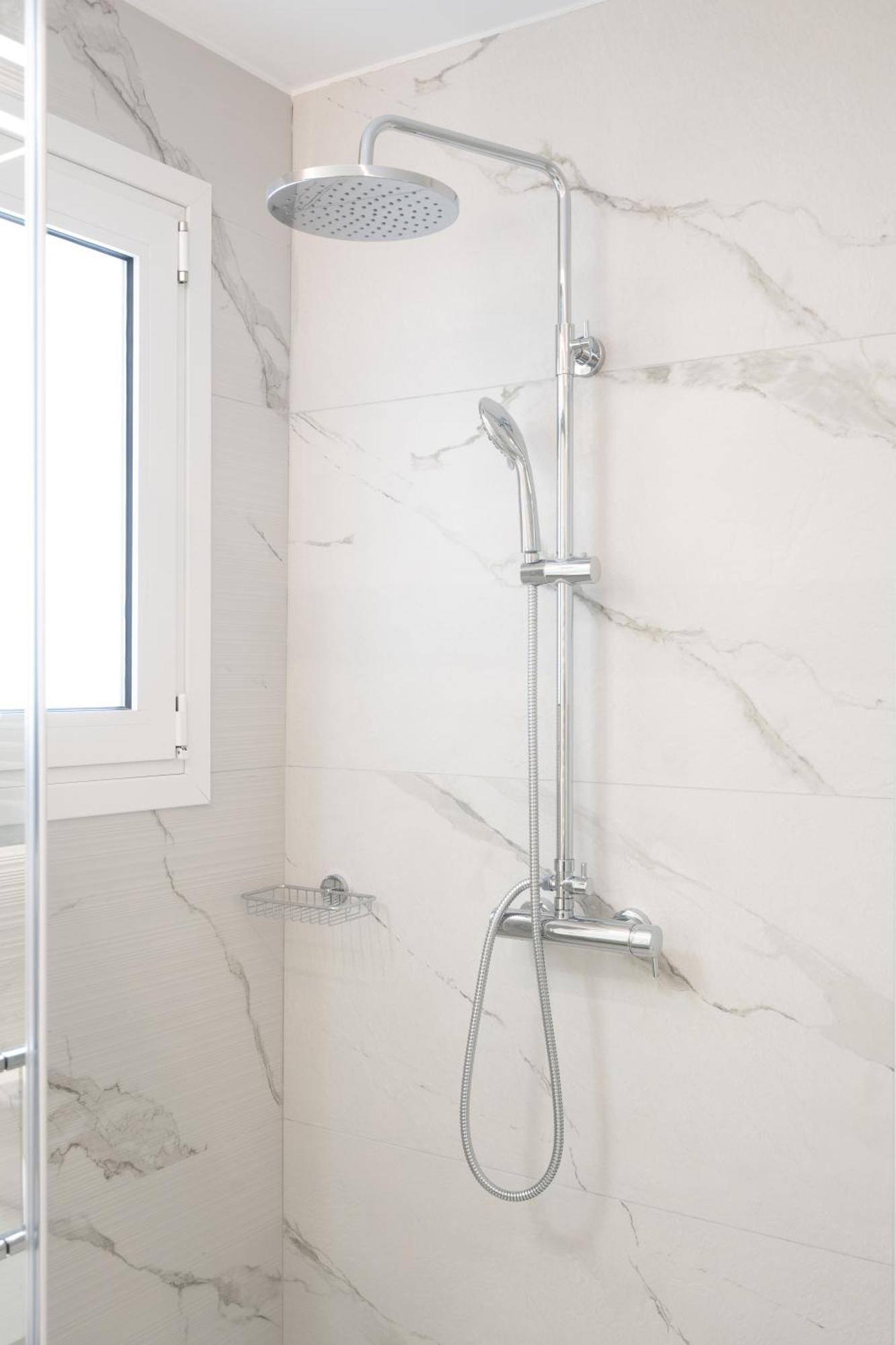 Luxury Apartment Next To The National Museum Atenas Exterior foto